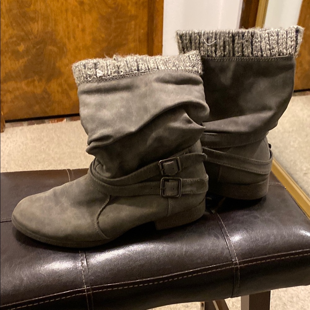 Women's Gray Slouch Boots